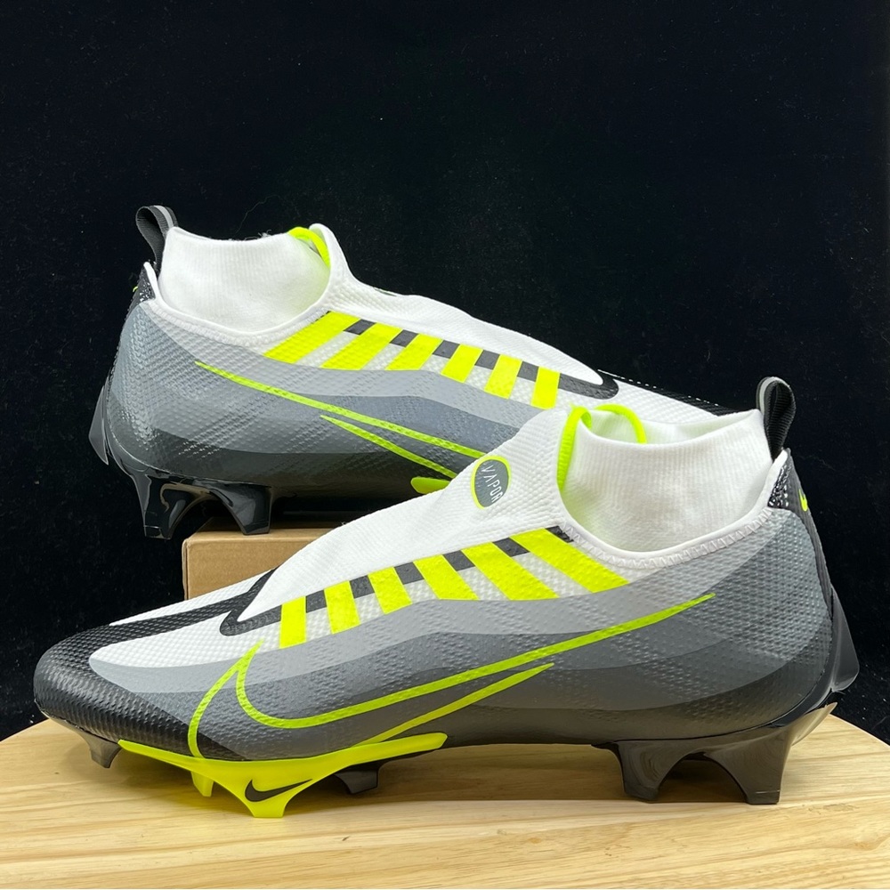 Nike Vapor Edge Pro 360 Football Cleats Grey Volt DQ3670-071 Men Sz 13.5 New